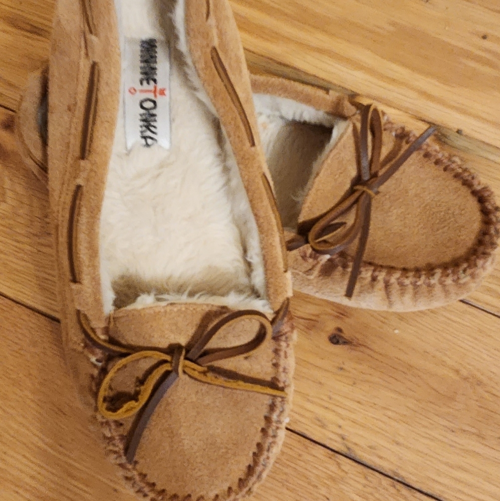 Brown suede slippers. MinneTonka. Women's size 8.